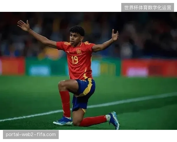 德拉富恩特确认西班牙队核心框架,亚马尔在国家队的战术角色将是进攻火力的关键变量 德拉富恩特确认西班牙队核心框架,亚马尔在国家队的战术角色将是进攻火力的关键变量