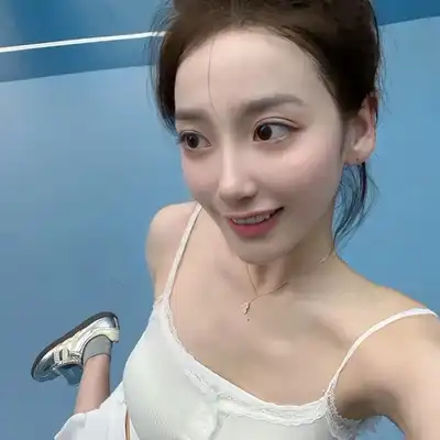 董娟