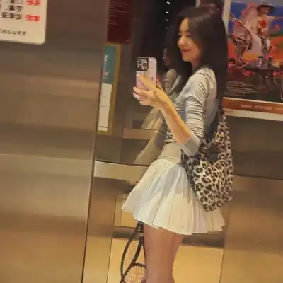 侯怡达